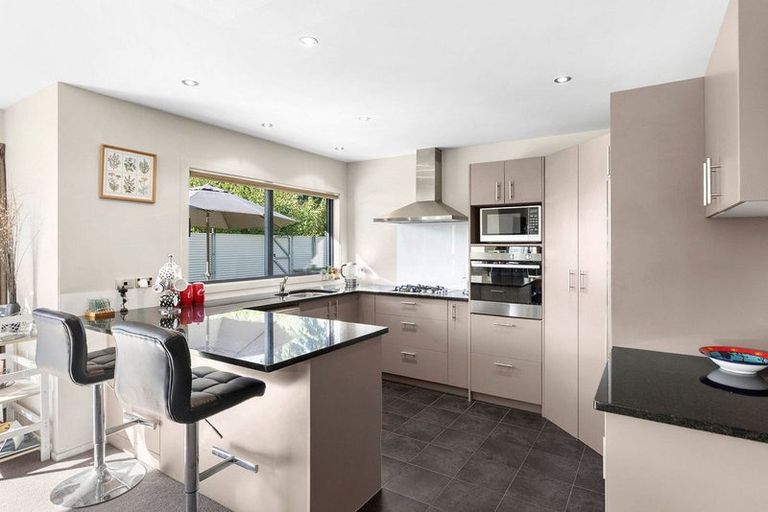 Photo of property in 1 Coromandel Street, Wanaka, 9305