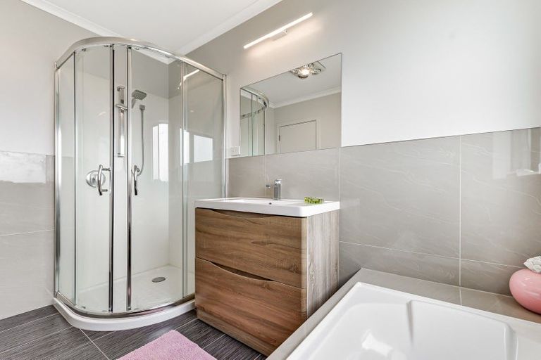 Photo of property in 2 Meadowview Drive, Morrinsville, 3300