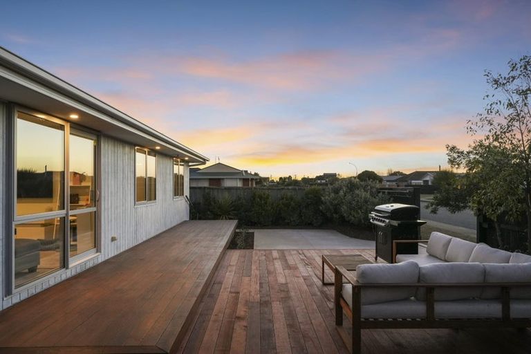 Photo of property in 99 Pacific Road, North New Brighton, Christchurch, 8083