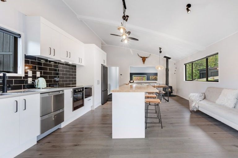 Photo of property in 1468 Alfriston Road, Alfriston, Manurewa, 2576