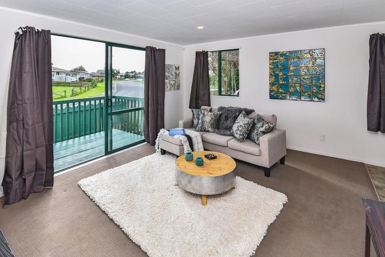 Photo of property in 2a Jack Farrell Place, Papakura, 2110