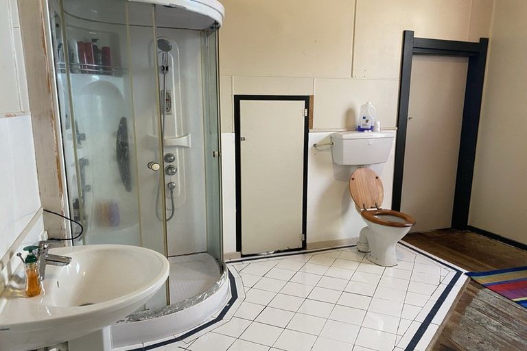 Photo of property in 30 Cambria Street, Hawera, 4610