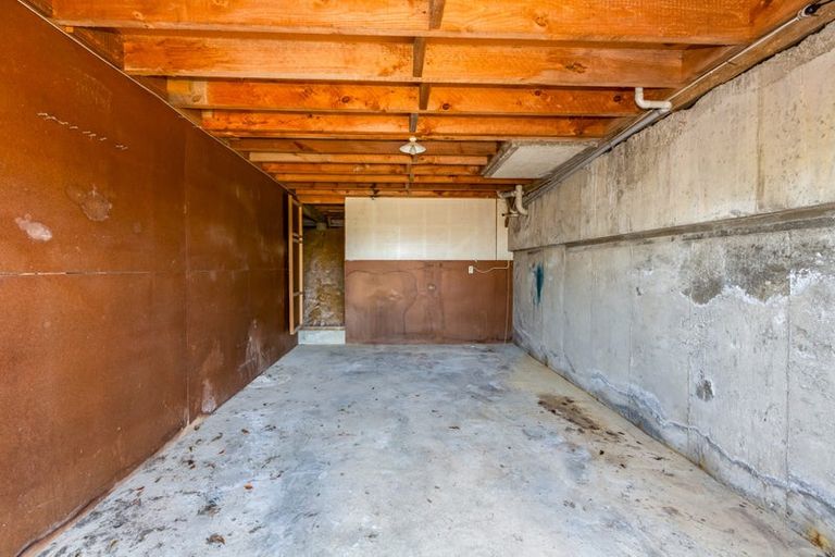 Photo of property in 30 The Track, Plimmerton, Porirua, 5026