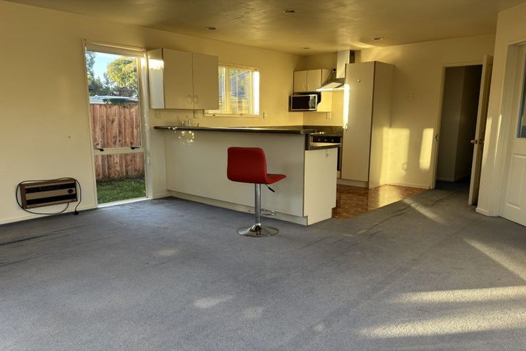 Photo of property in 4 Rosefield Lane, Northcote, Christchurch, 8052