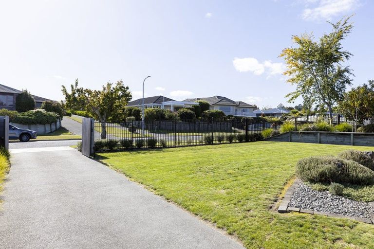 Photo of property in 83 Harvey Street, Waipahihi, Taupo, 3330