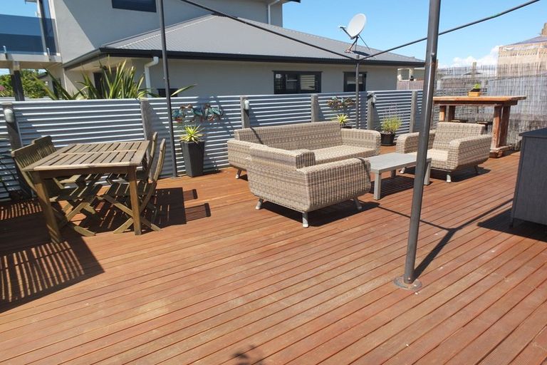 Photo of property in 35 Roore Street, Foxton Beach, Foxton, 4815