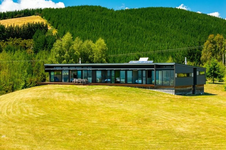 Photo of property in 23 Exeter Street, Brooklands, New Plymouth, 4310