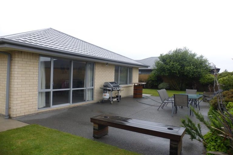 Photo of property in 28 Greenwich Street, Halswell, Christchurch, 8025