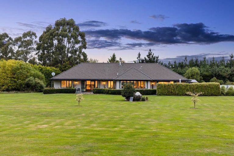 Photo of property in 301 School Road, West Eyreton, Rangiora, 7475