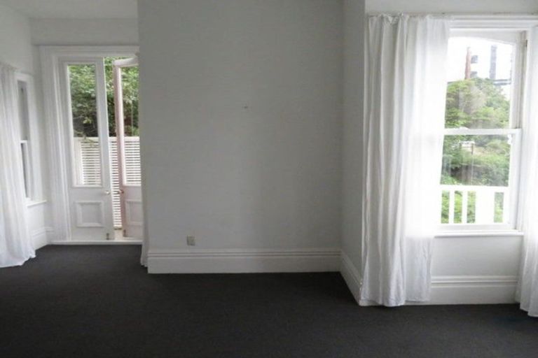 Photo of property in 33 Devon Street, Aro Valley, Wellington, 6021
