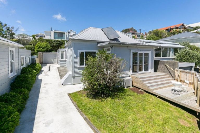 Photo of property in 19 Fernhill Terrace, Wadestown, Wellington, 6012