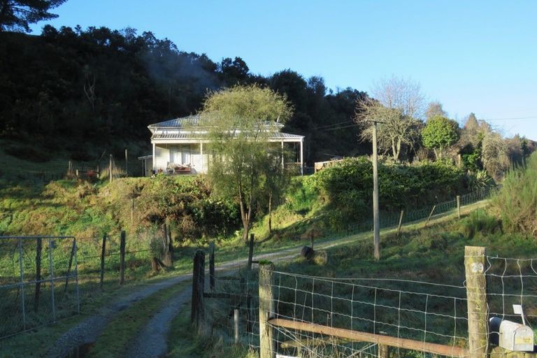 Photo of property in 29 Hattie Street, Reefton, 7830