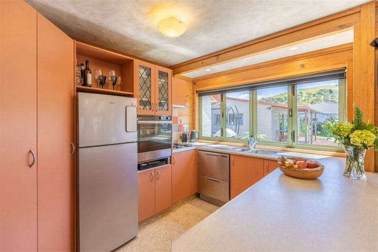 Photo of property in 3a Golding Road, Taradale, Napier, 4112