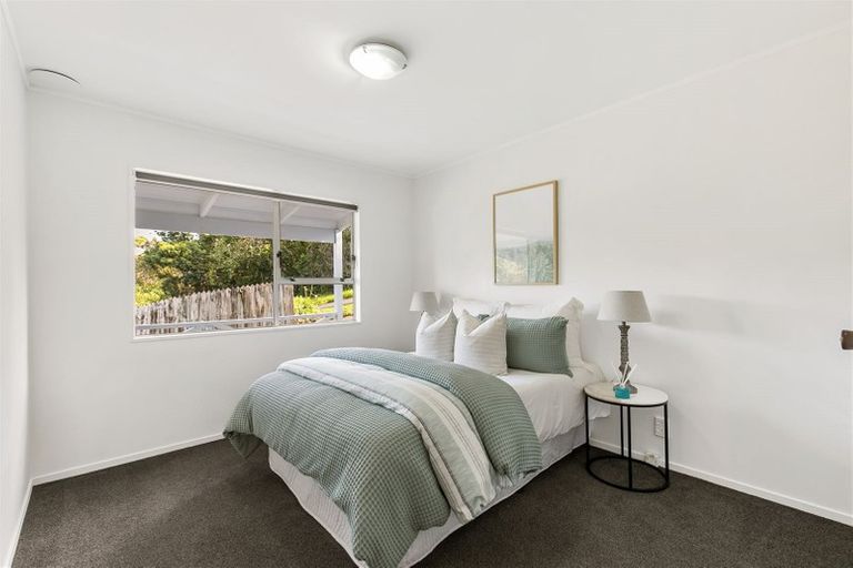 Photo of property in 1/70 Glamorgan Drive, Torbay, Auckland, 0630