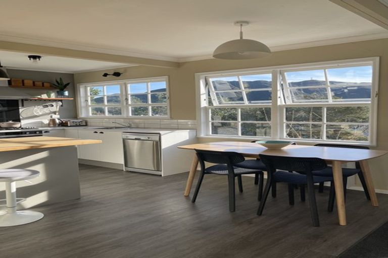 Photo of property in 48 Collier Avenue, Karori, Wellington, 6012