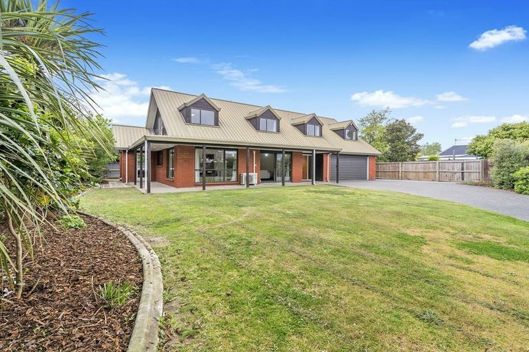 Photo of property in 10 Seneca Place, Burwood, Christchurch, 8083