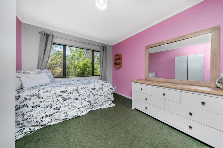 Photo of property in 63 Claverdon Drive, Massey, Auckland, 0614