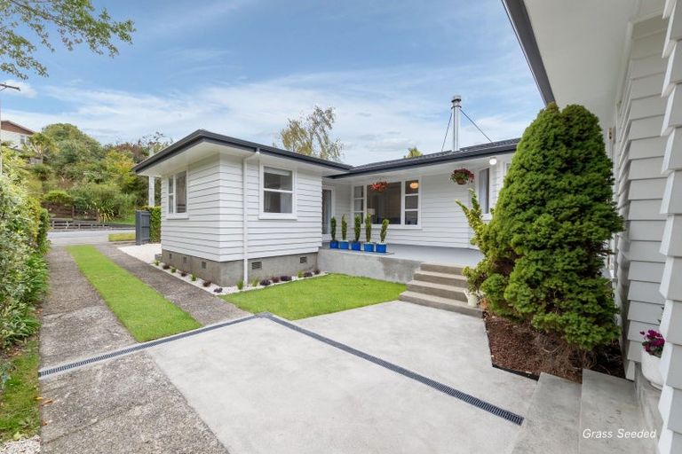 Photo of property in 32 Field Street, Silverstream, Upper Hutt, 5019