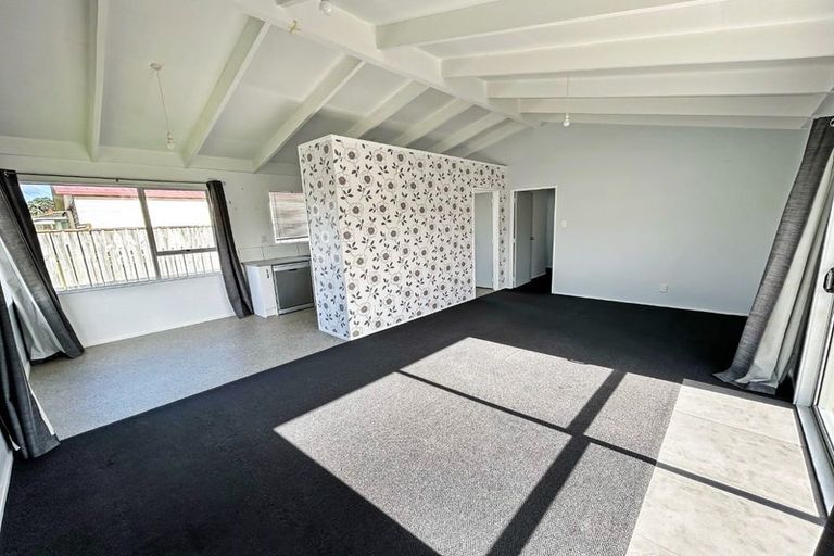 Photo of property in 7 Matai Street, Castlecliff, Whanganui, 4501