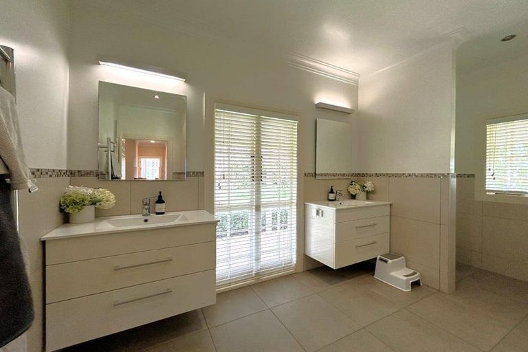 Photo of property in 50 Normanby Road, Karaka, Papakura, 2580