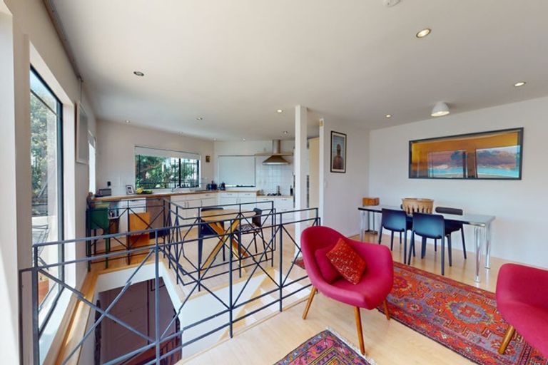 Photo of property in 79u2 Grafton Road, Roseneath, Wellington, 6011