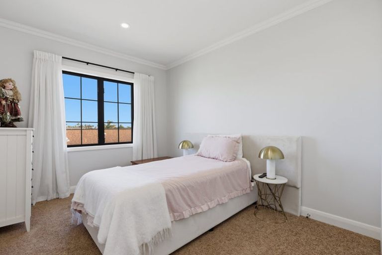 Photo of property in 166 Oriental Parade, Papamoa Beach, Papamoa, 3118