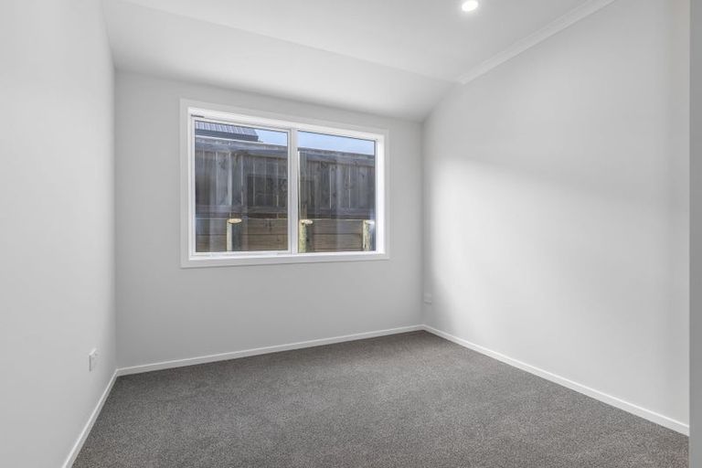 Photo of property in 11 Karearea Avenue, Waikanae, 5036