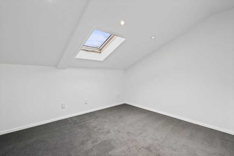 Photo of property in Coromandel Heights, 3/111 Coromandel Street, Newtown, Wellington, 6021