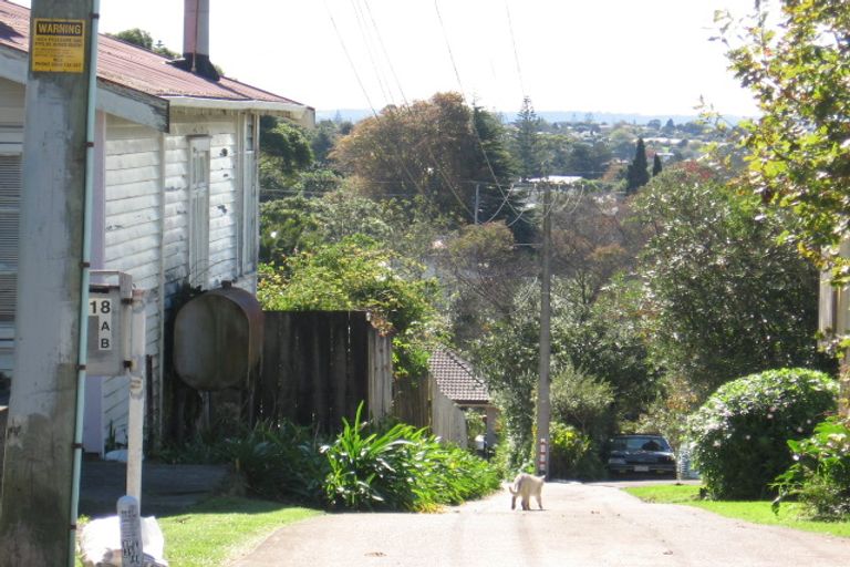 Photo of property in 2/18a Clayburn Road, Glen Eden, Auckland, 0602