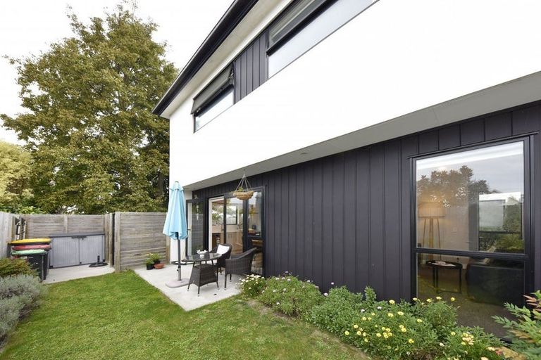 Photo of property in 4/32 Heywood Terrace, Richmond, Christchurch, 8013