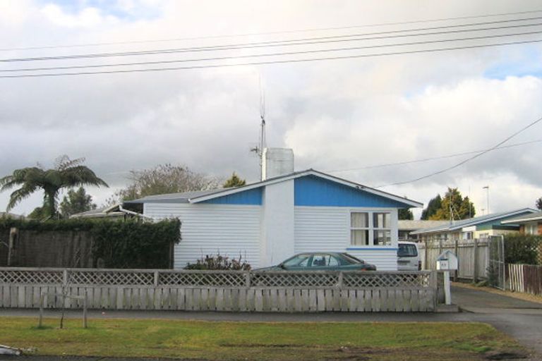 Photo of property in 25 Prisk Street, Melville, Hamilton, 3206