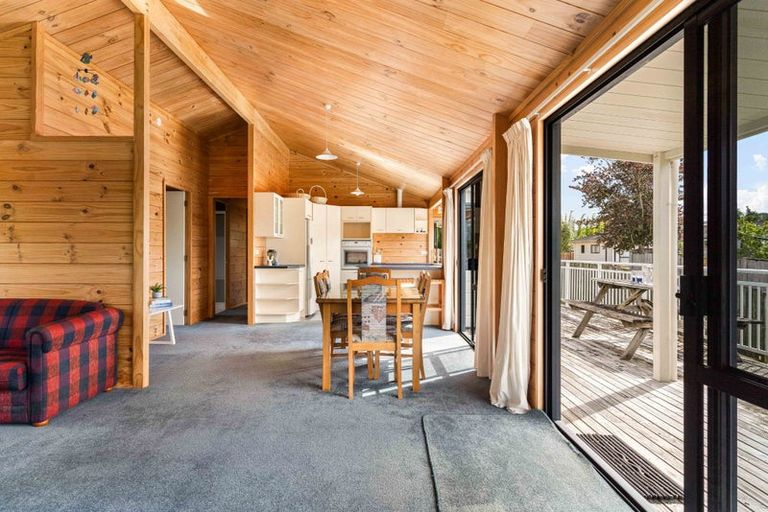 Photo of property in 11 Pleasant Place, Pauanui, Hikuai, 3579