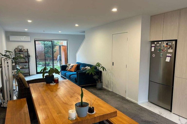 Photo of property in 5/79 Taikata Road, Te Atatu Peninsula, Auckland, 0610