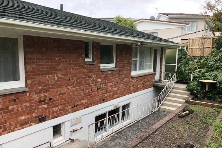 Photo of property in 1/88 Lake Road, Northcote, Auckland, 0627