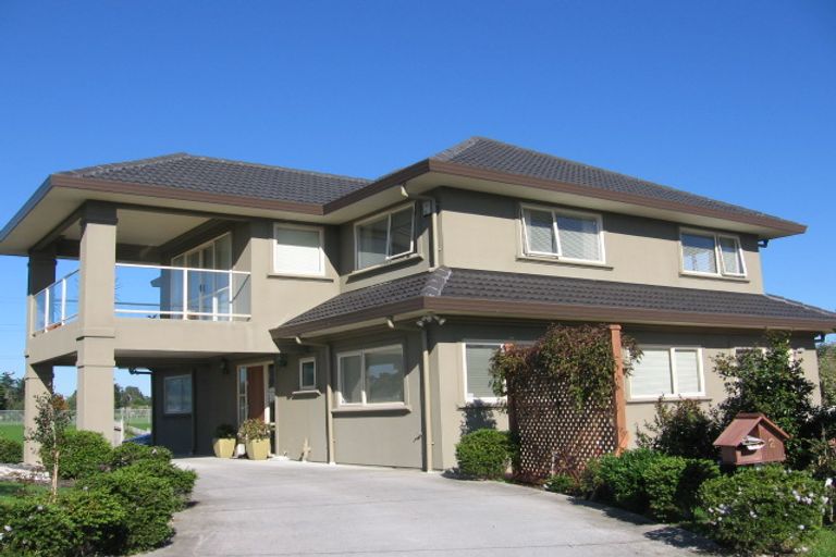 Photo of property in 2 Kinleith Way, Albany, Auckland, 0632