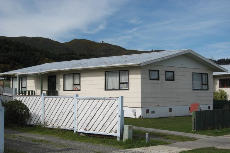 Photo of property in 186 Wise Street, Wainuiomata, Lower Hutt, 5014