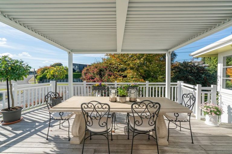Photo of property in 17 Chesham Avenue, Waipahihi, Taupo, 3330
