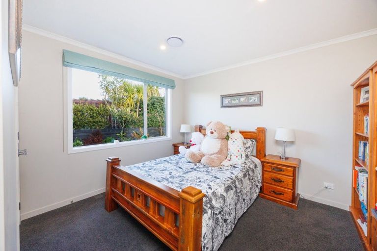 Photo of property in 37 Branksome Place, Aokautere, Palmerston North, 4471