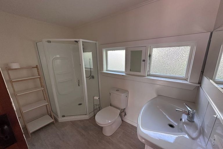 Photo of property in 36 Aratoro Place, Mount Pleasant, Christchurch, 8081