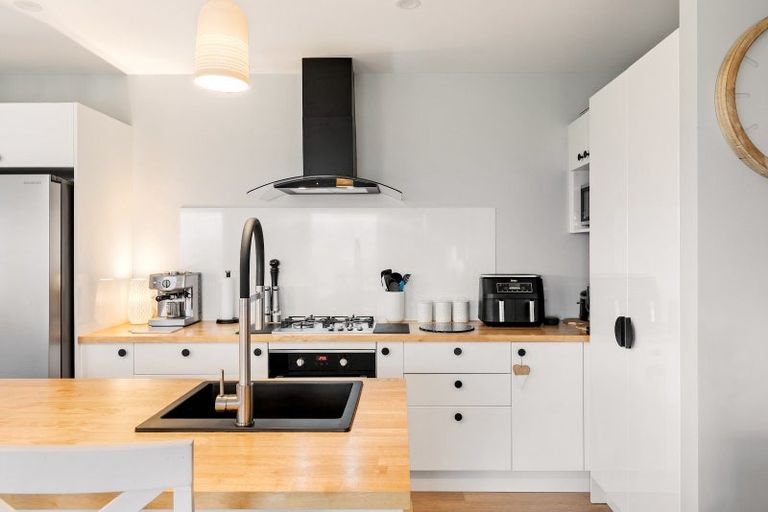 Photo of property in 225 Wheatstone Road, Wainui, Gisborne, 4073