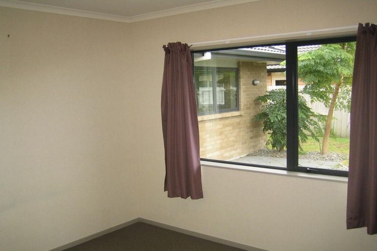 Photo of property in 25 Grabella Place, Papamoa Beach, Papamoa, 3118