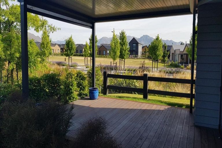Photo of property in 6 Learning Rock Lane, Wanaka, 9305