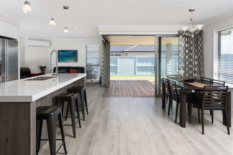 Photo of property in 84 Palm Springs Boulevard, Papamoa Beach, Papamoa, 3118