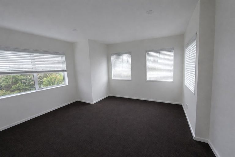Photo of property in 9 Fernly Rise, Flat Bush, Auckland, 2019