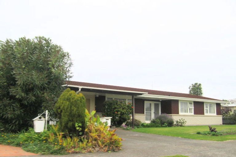 Photo of property in 8 Crichton Place, Taradale, Napier, 4112