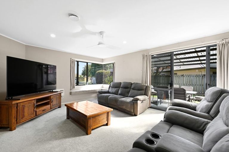 Photo of property in 26 Bouverie Crescent, Flagstaff, Hamilton, 3210
