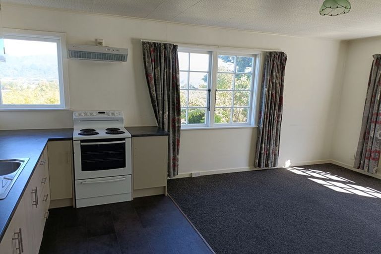 Photo of property in 12 Major Drive, Kelson, Lower Hutt, 5010