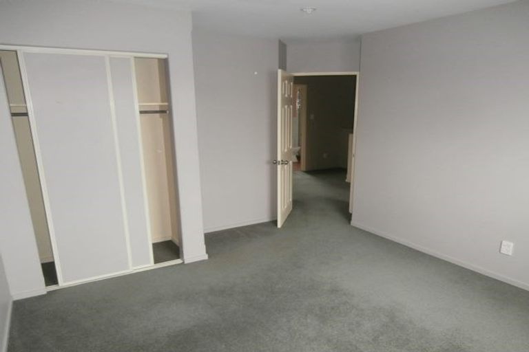 Photo of property in 42d Picton Avenue, Riccarton, Christchurch, 8011