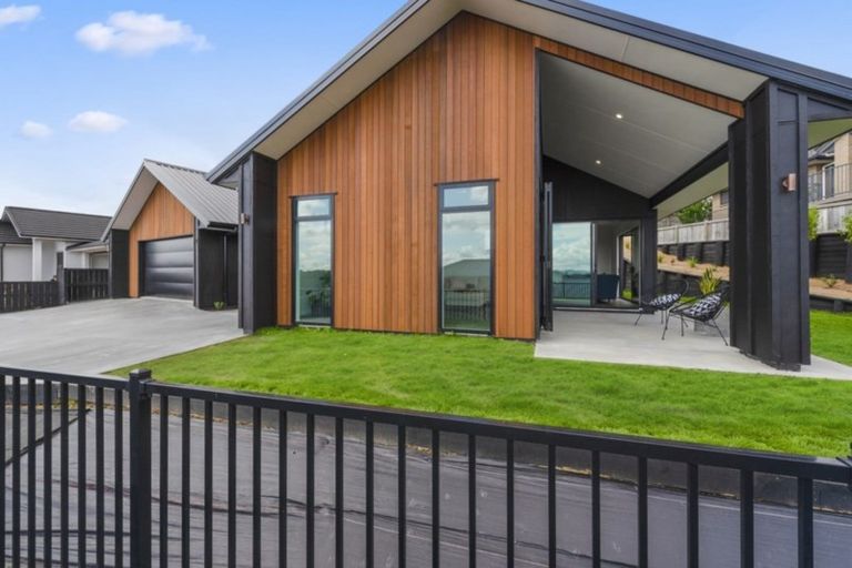 Photo of property in 8 Rose Berry Crescent, Flagstaff, Hamilton, 3210