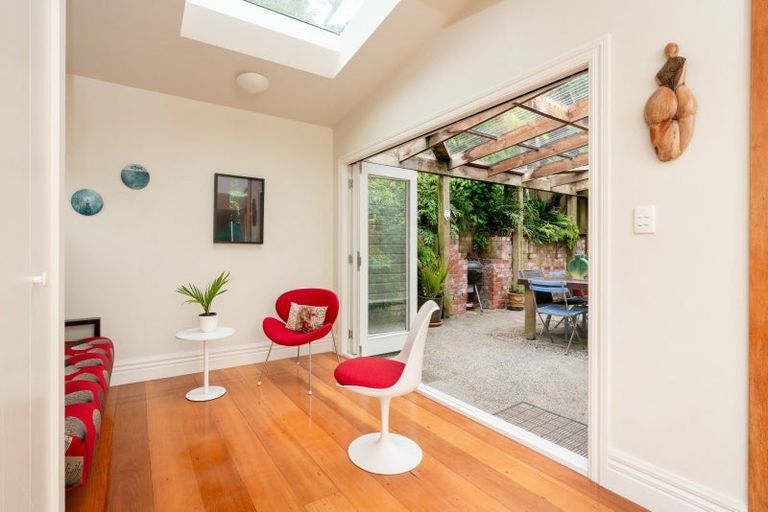 Photo of property in 57 Reuben Avenue, Brooklyn, Wellington, 6021